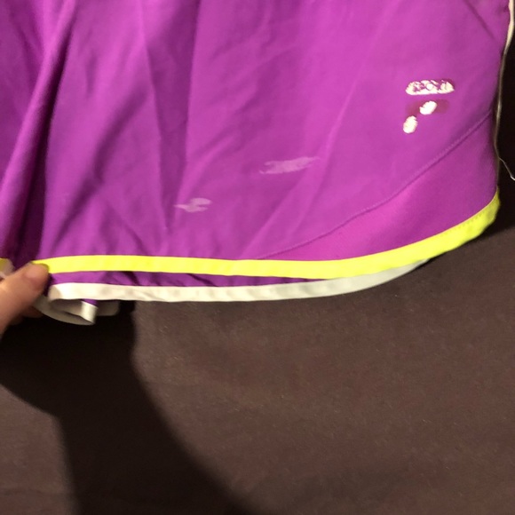 Short lot - Picture 3 of 4